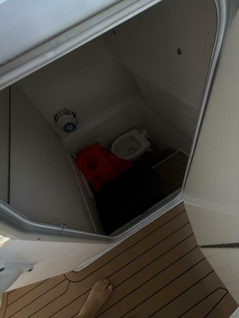 2019 Cape Horn 27XS - Image 21