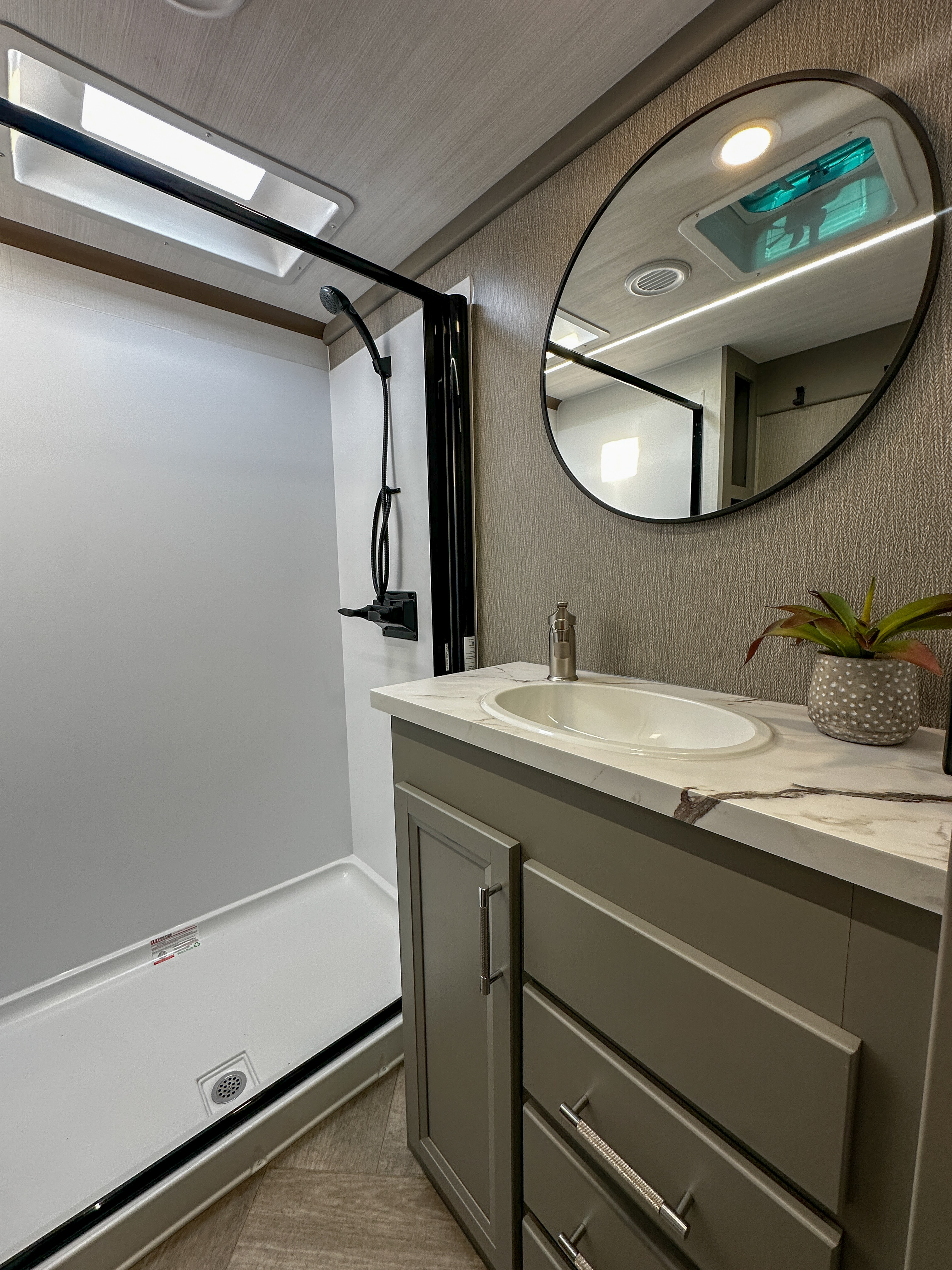 2026 Keystone Sprinter 3920DSL - Image 30