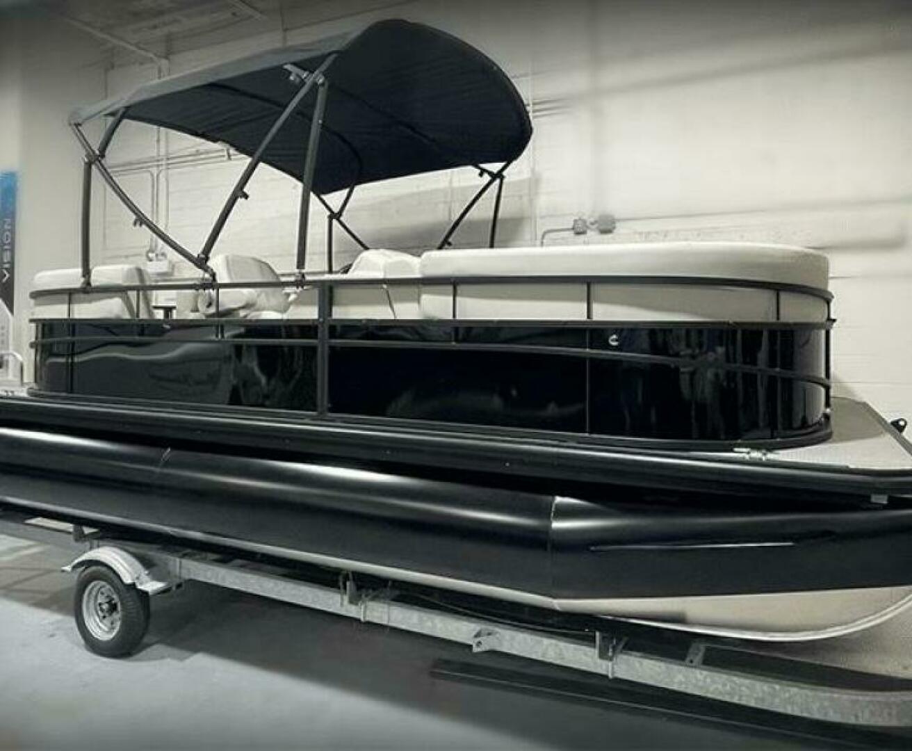 2024 Vision WX Tritoon - Image 184