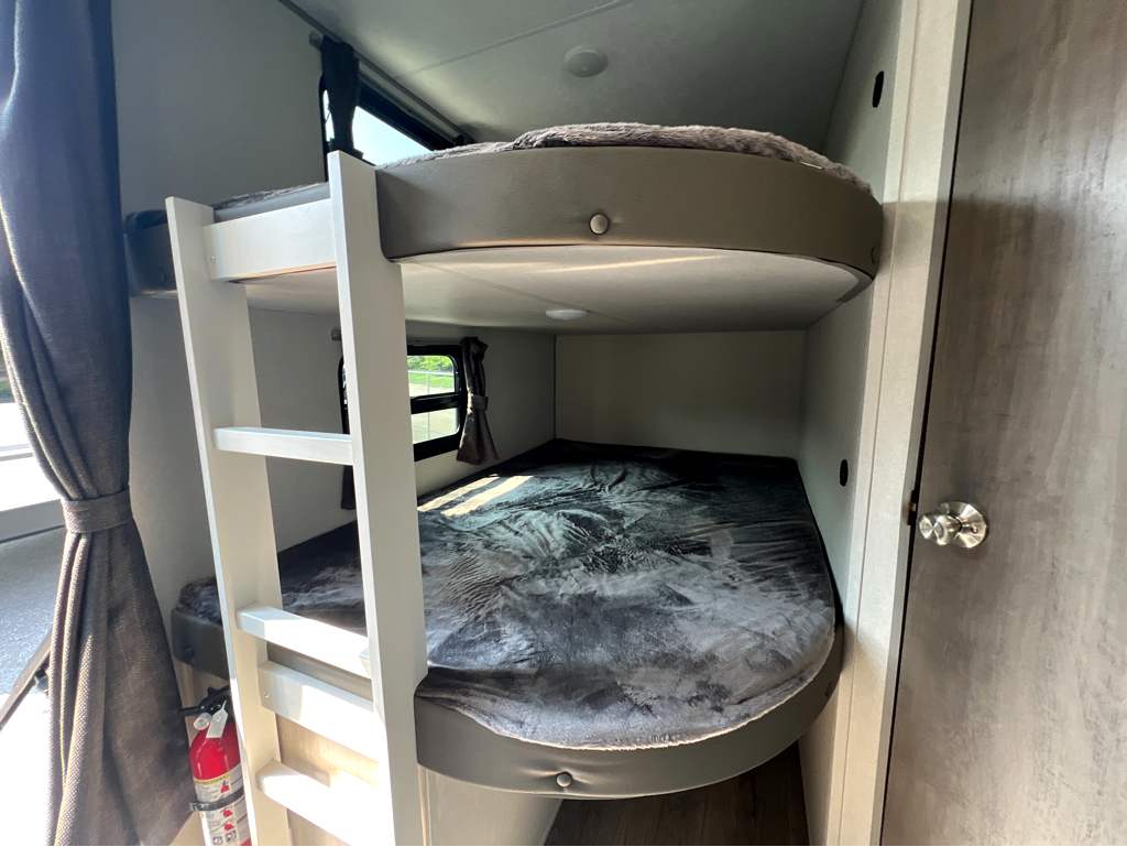 2026 COACHMEN CATALINA LEGACY 263BHSCK - Image 16