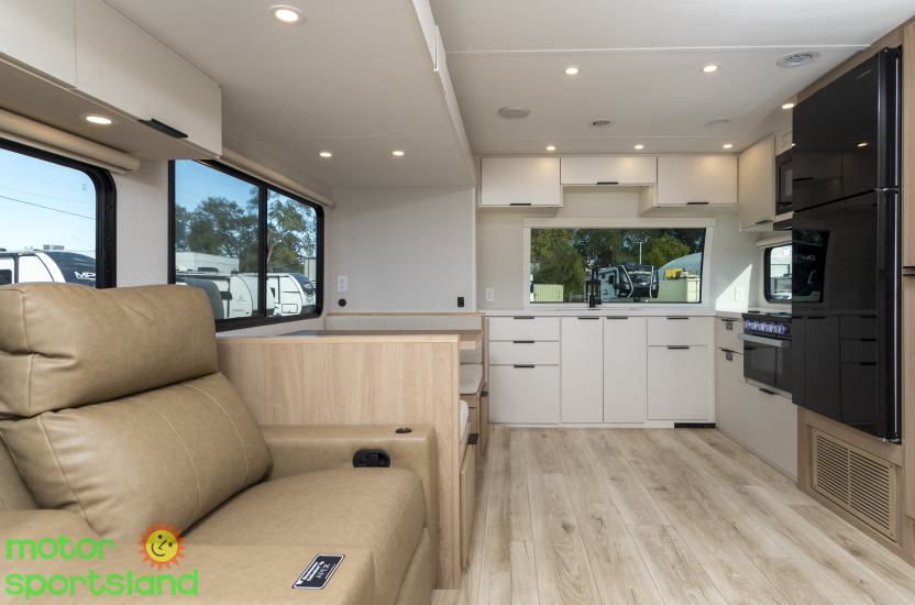 2026 Winnebago Thrive 26FKD - Image 17