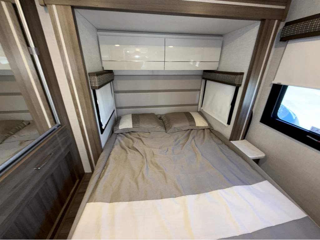 2026 THOR MOTOR COACH TIBURON 24RW - Image 31