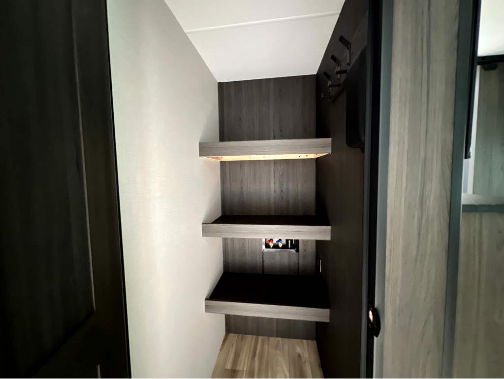2027 VENTURE RV STRATUS 262VFK - Image 16