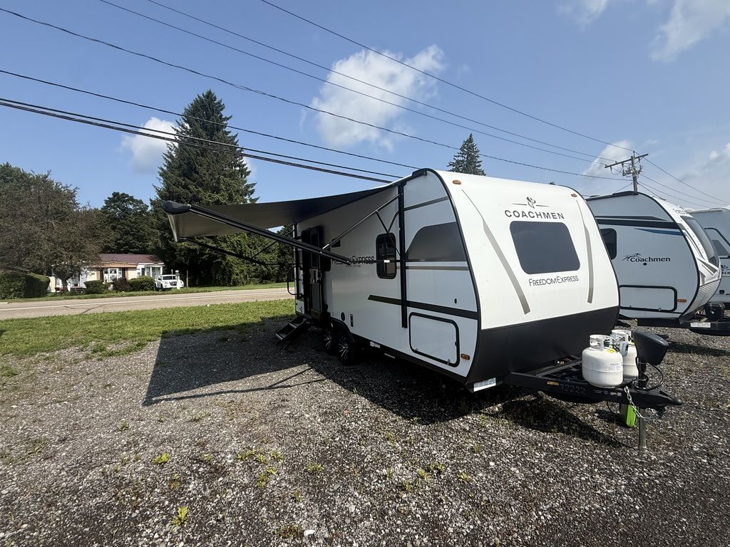 2027 Coachmen FET19SE-320 - Image 1