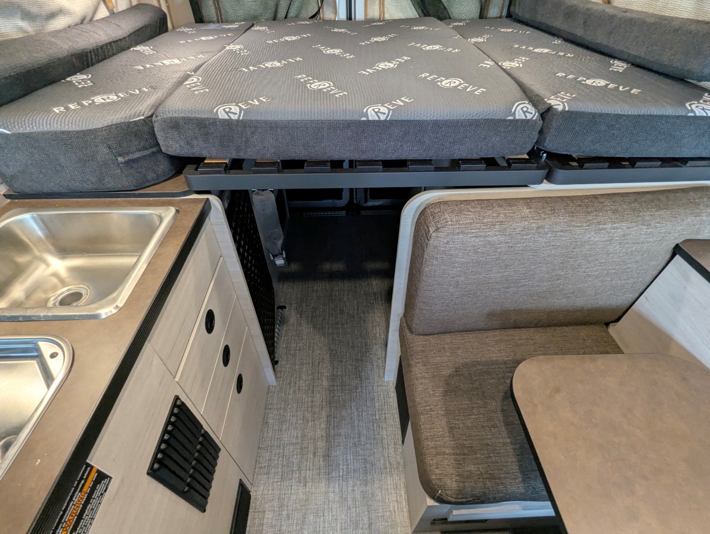 2027 Winnebago Solis Pocket 36A - Image 17