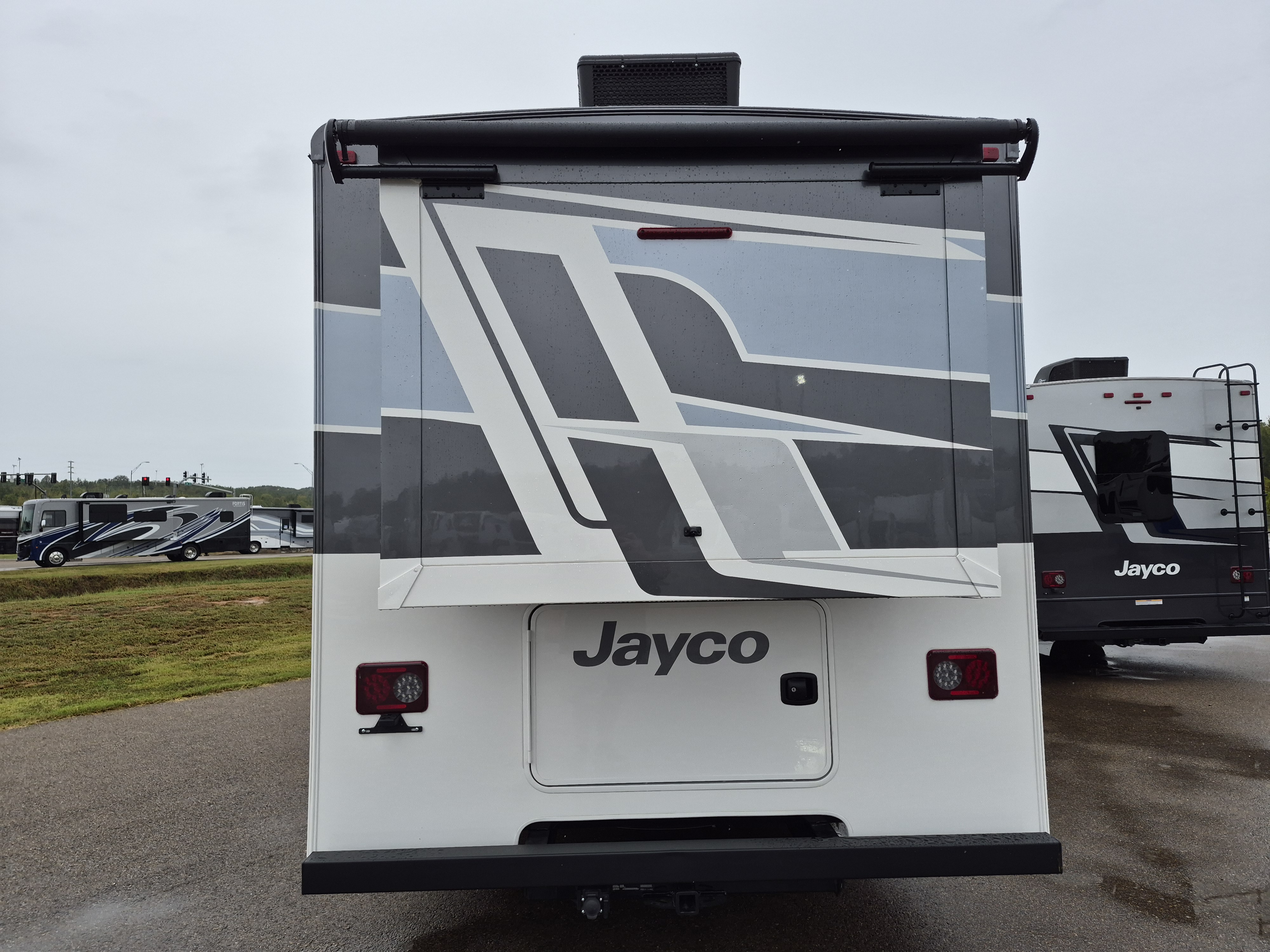 2027 JAYCO GREYHAWK 30Z - Image 4