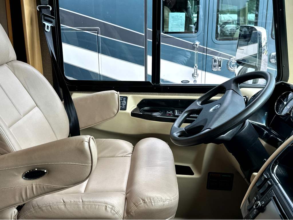 2018 TIFFIN ALLEGRO BREEZE 33 BR - Image 25