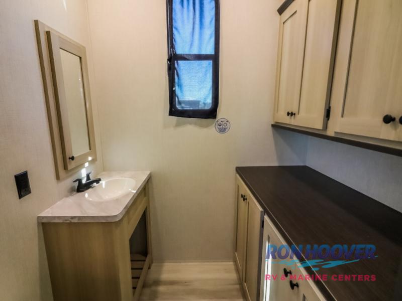 2026 FOREST RIVER 37GALLEY - Image 19