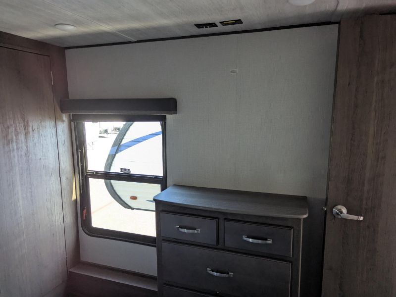 2023 Keystone Cougar East 316RLS - Image 14
