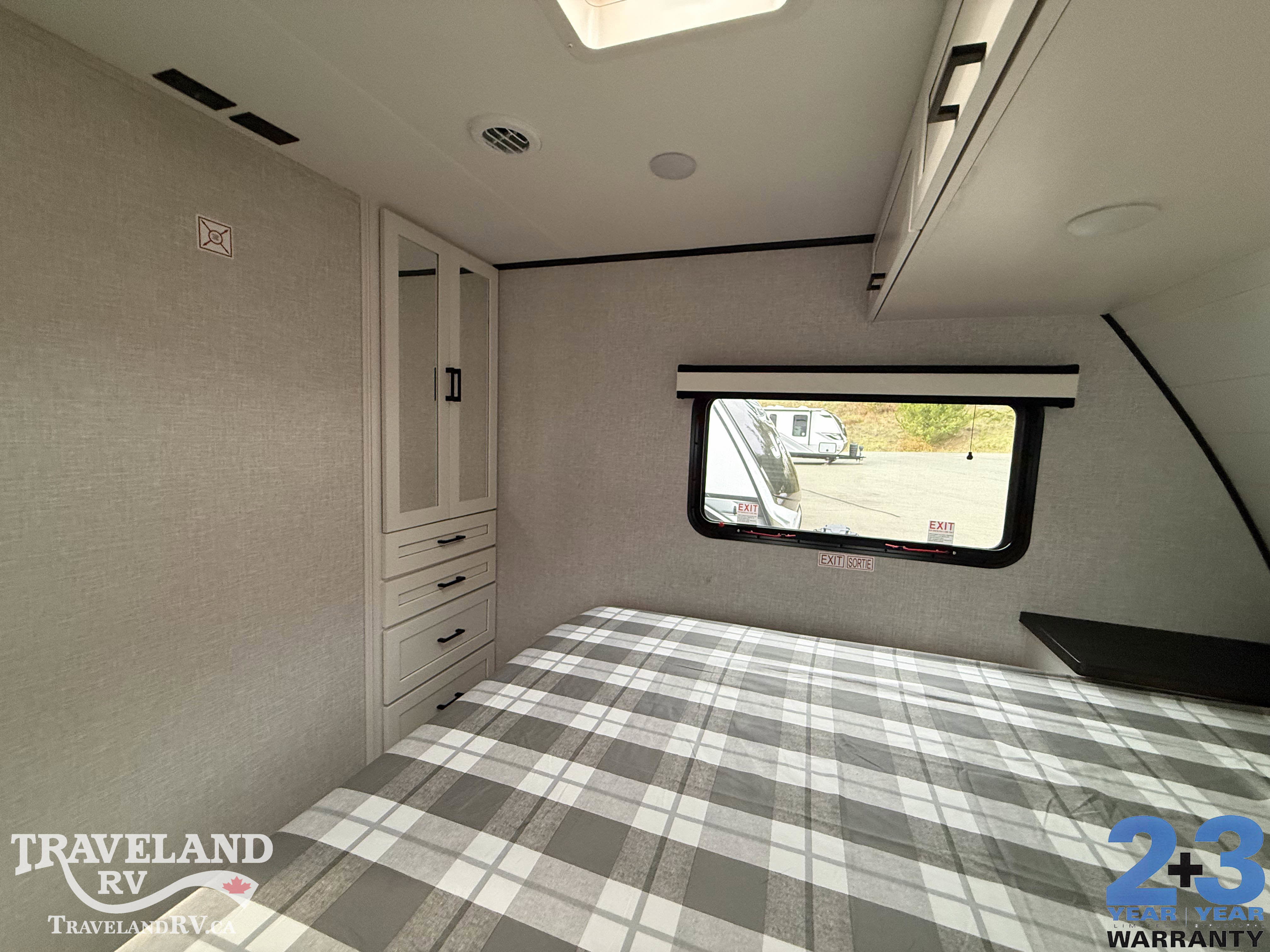 2025 Jayco Jay Feather 27RK - Image 13
