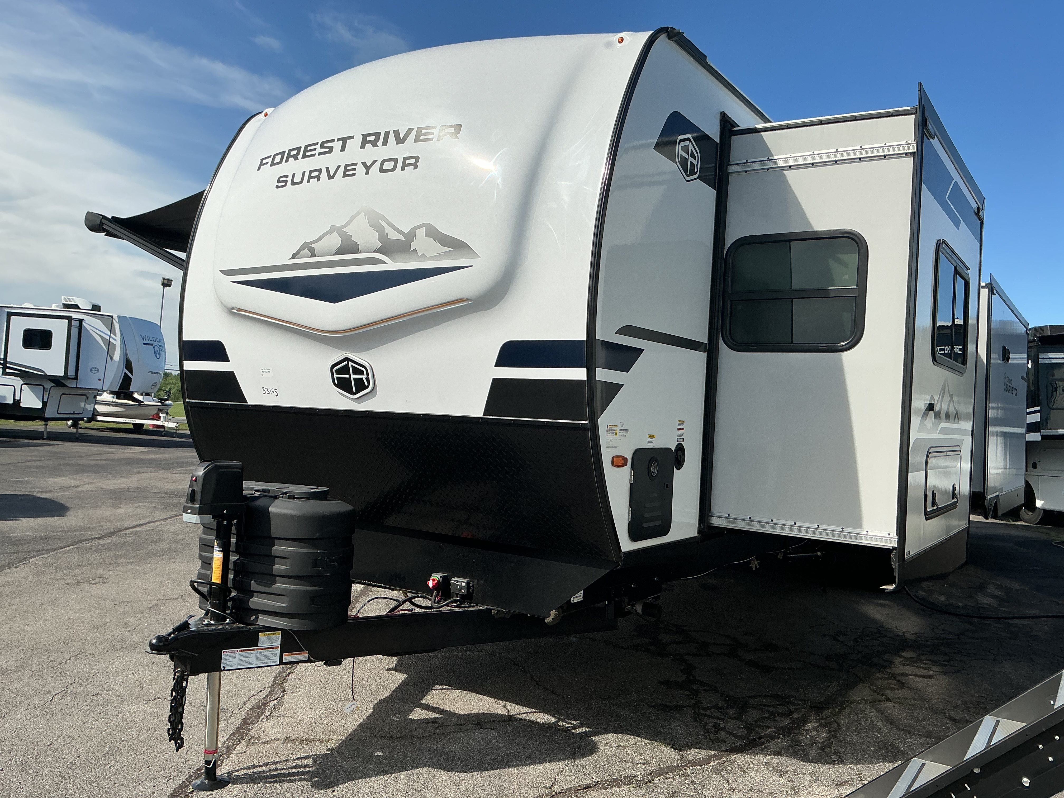 2026 FOREST RIVER 305RLBS - Image 3