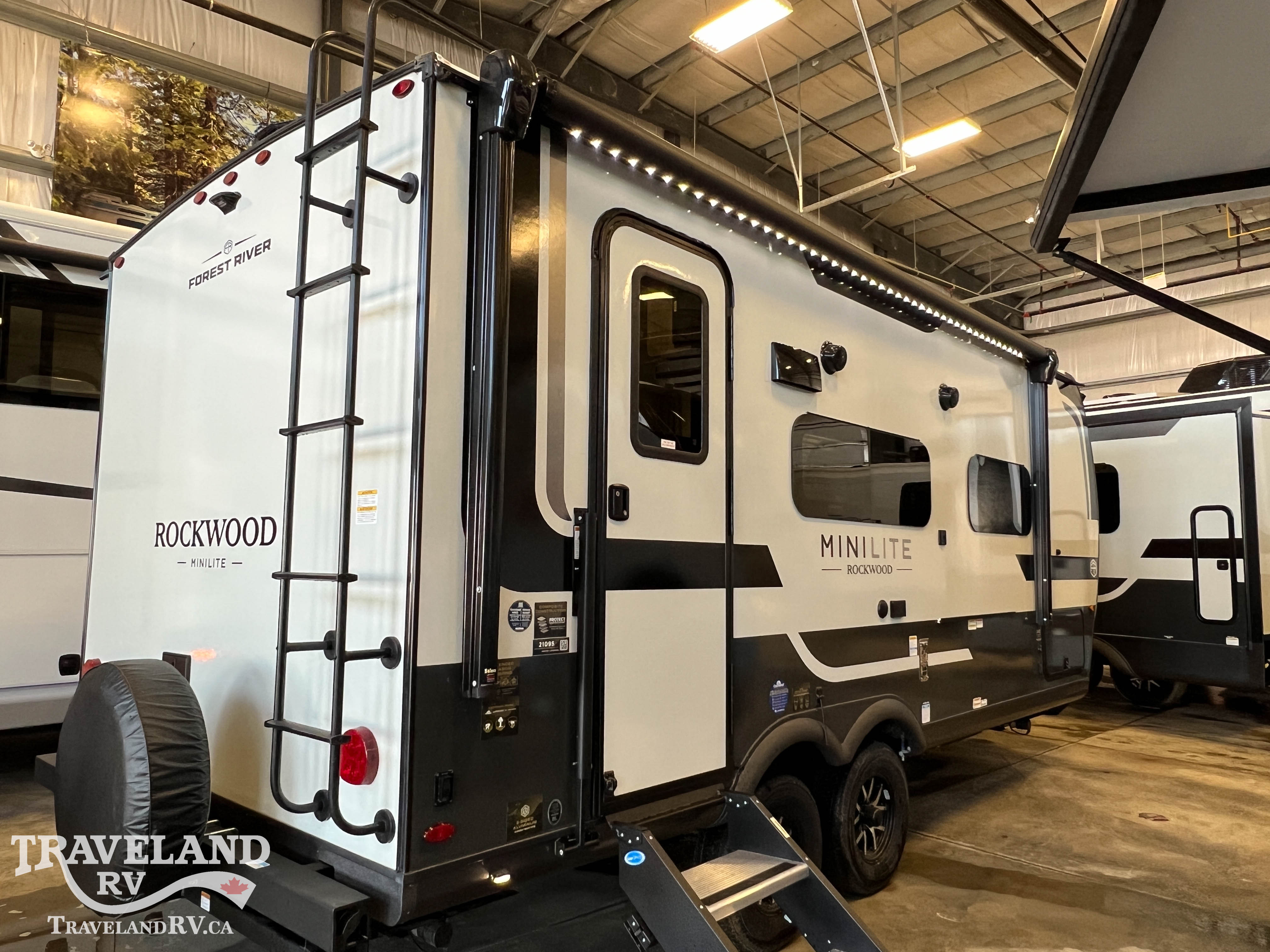 2026 Forest River Rockwood Mini Lite 2109S - Image 7