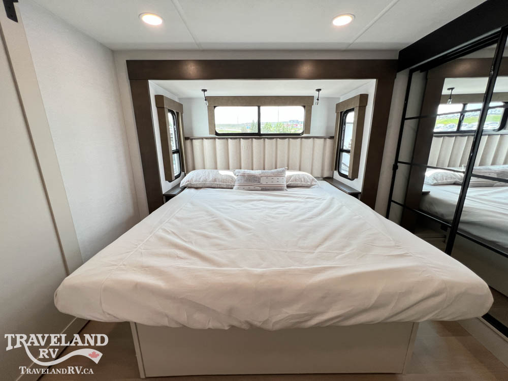 2027 Alliance RV Paradigm 310RL - Image 34