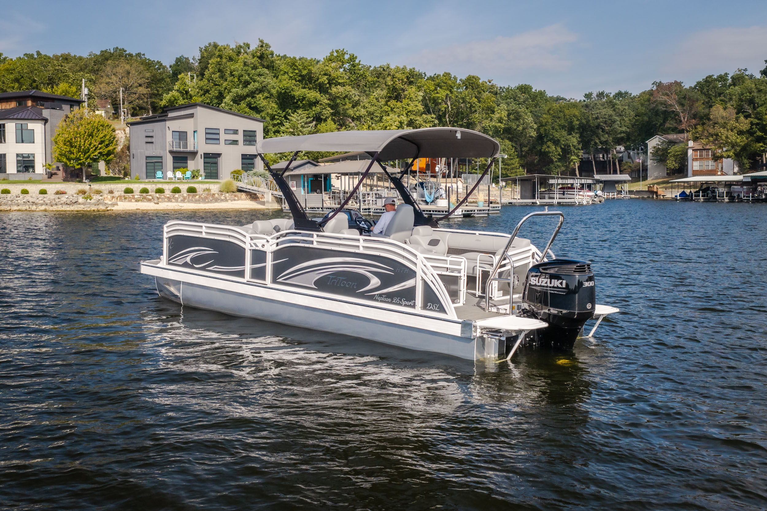 2025 JC Tritoon NepToon 25TT Sport DSL, Bow Chaise Arms - Image 55