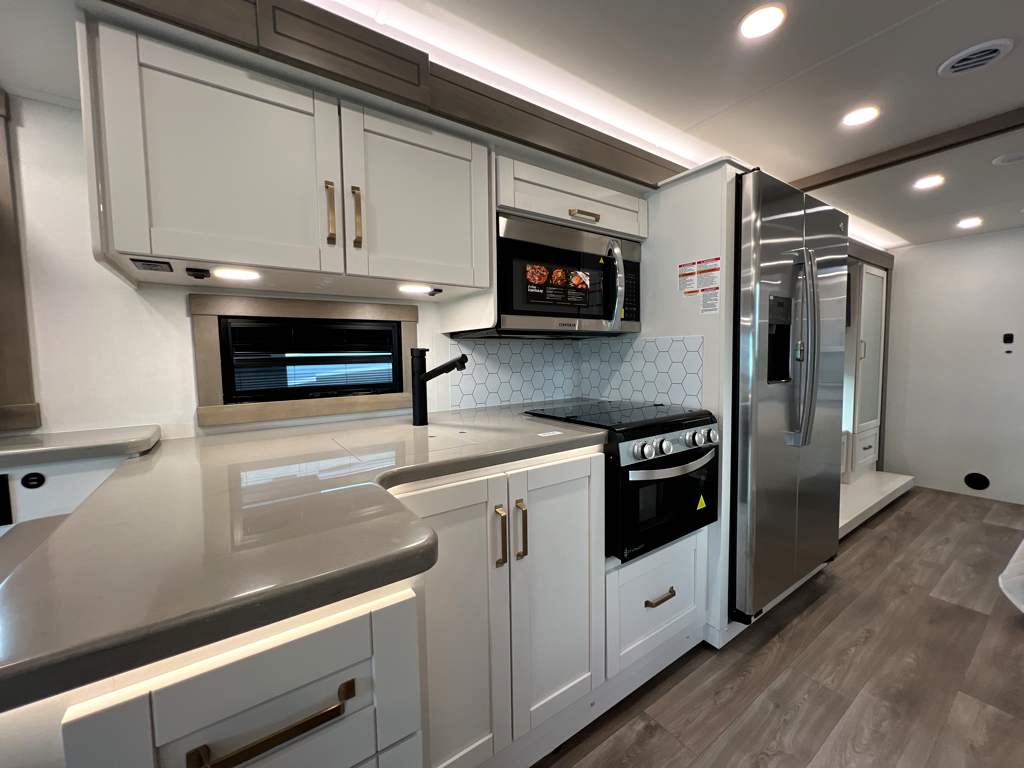 2027 JAYCO PRECEPT 36C - Image 12