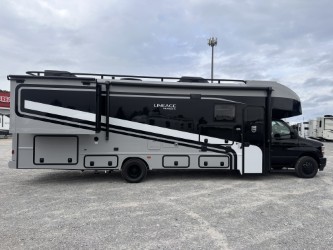 2027 GRAND DESIGN LINEAGE SERIESE 30DC - Image 8