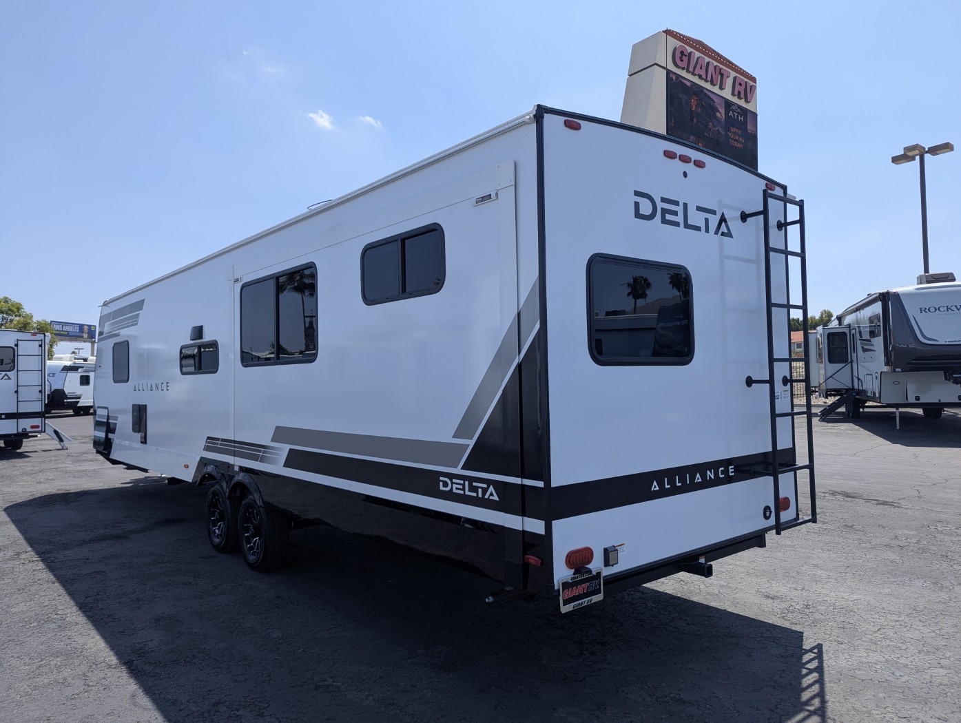 2027 Alliance RV Delta 321BH - Image 11