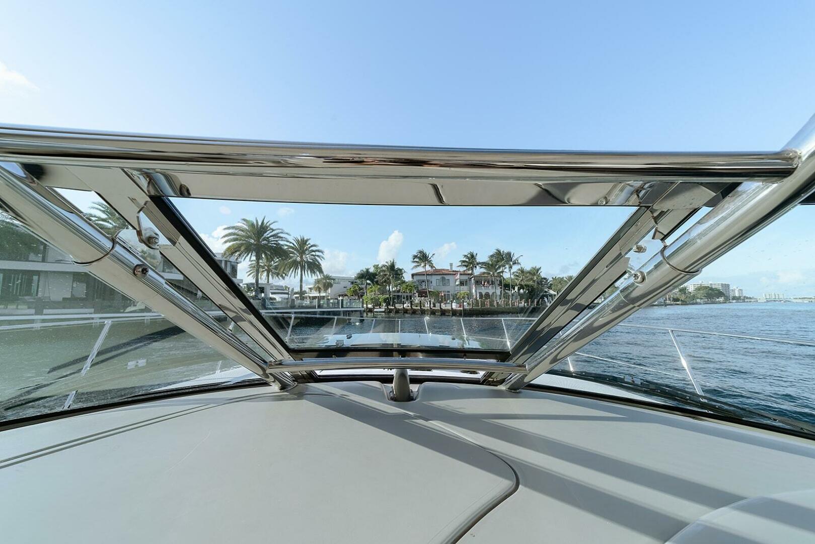 2008 Sea Ray 44 Sundancer - Image 13