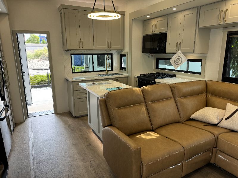 2026 Brinkley RV Model G 3250 - Image 5