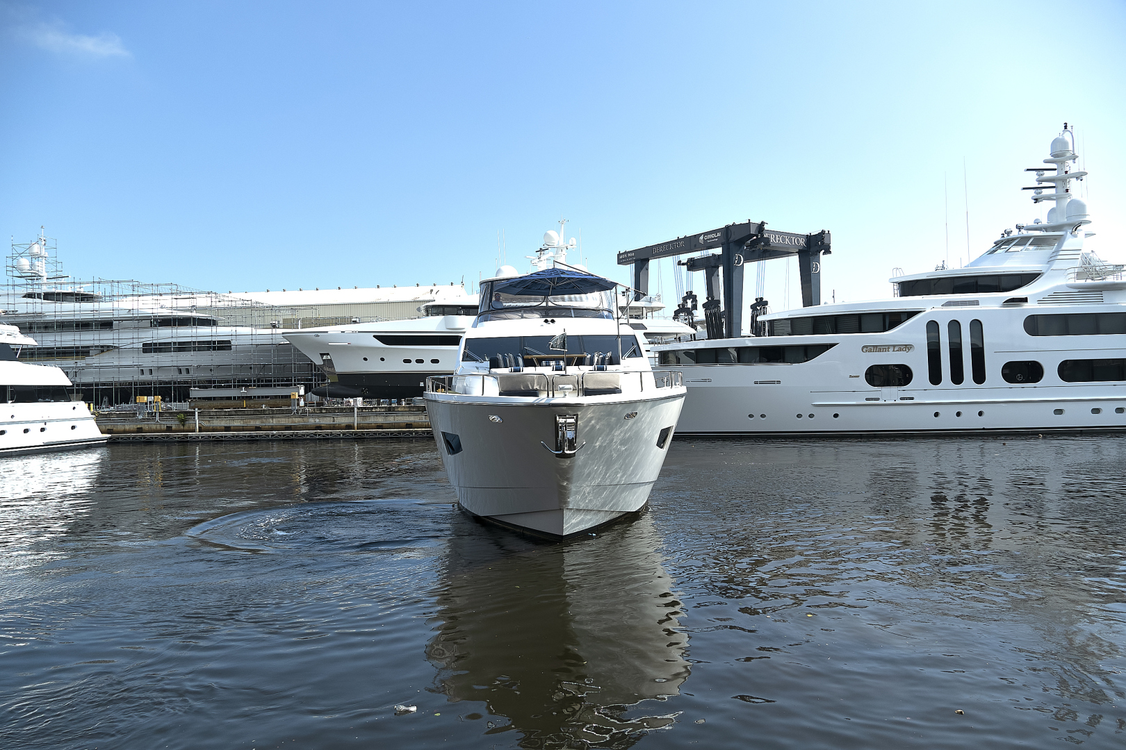 2019 Sunseeker 86 Yacht - Image 5