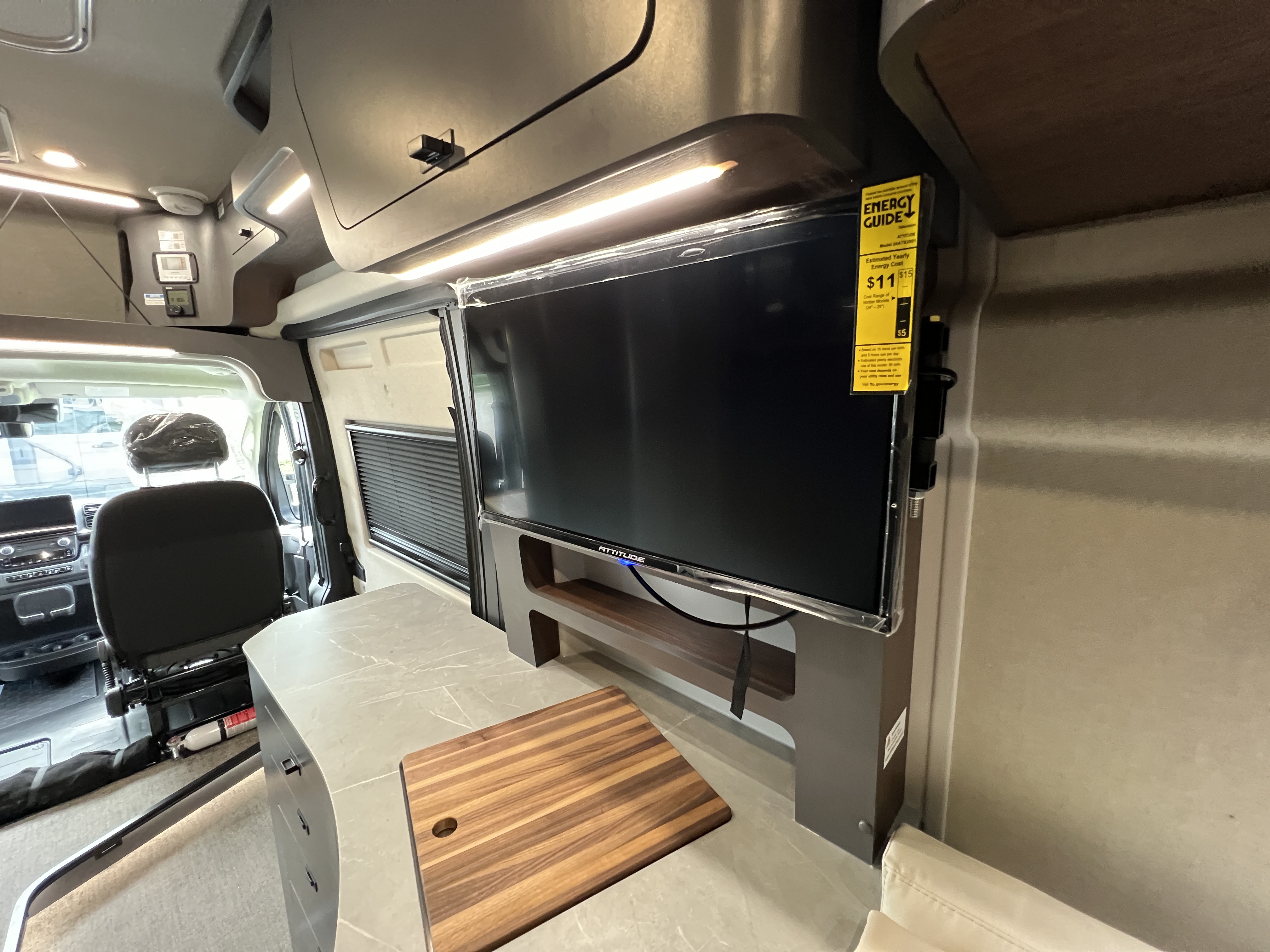 2027 Grand Design Lineage Series VP2 LVP2 - Image 21
