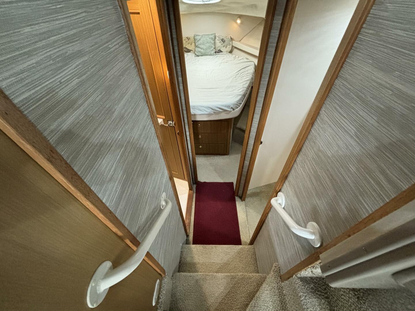 2000 Bayliner 3788 Command Bridge - Image 17