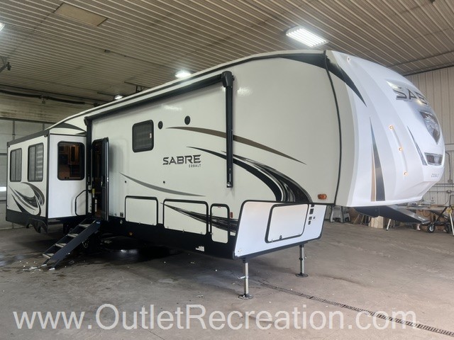 2022 Forest River Sabre 37fbt