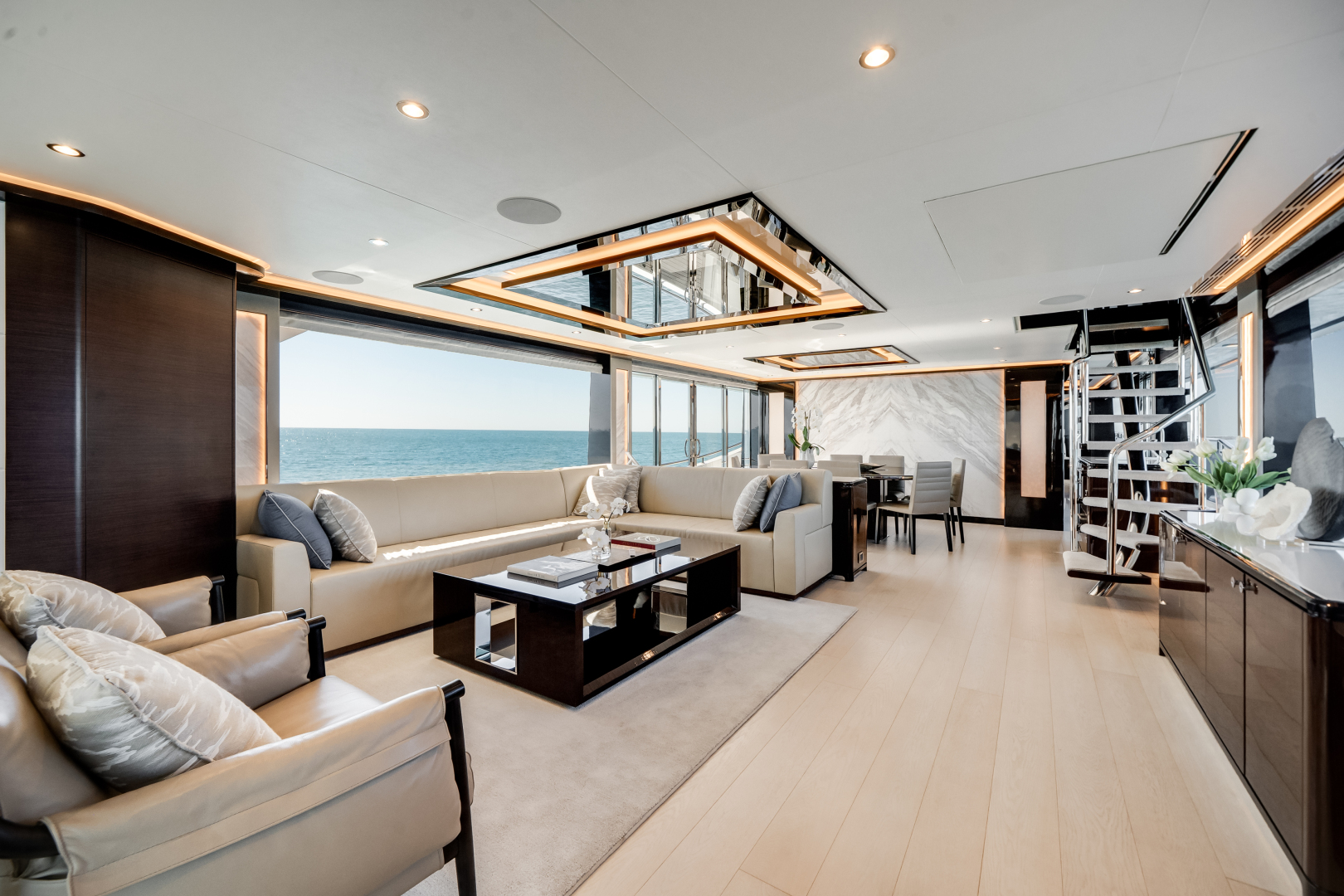 2022 Ocean Alexander 37L - Image 20