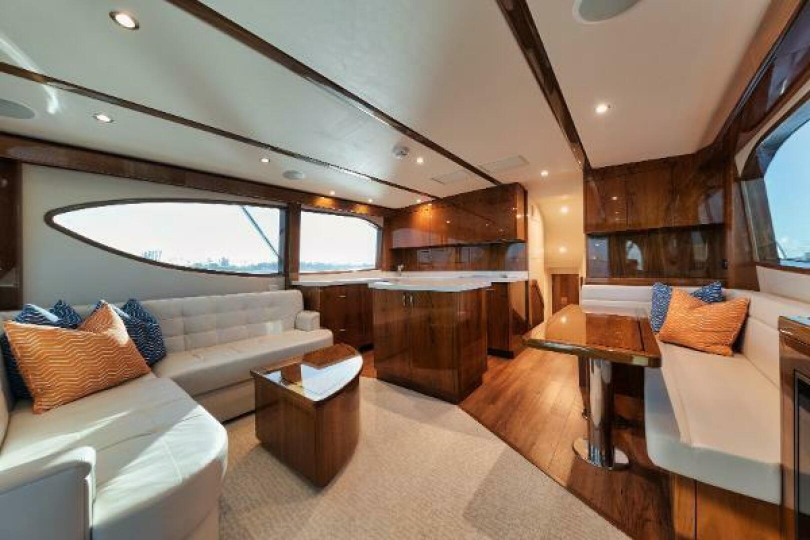 2018 Hatteras Hatteras GT54 Base - Image 8