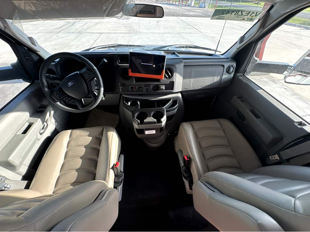 2027 ENTEGRA COACH ODYSSEY 30Z - Image 27