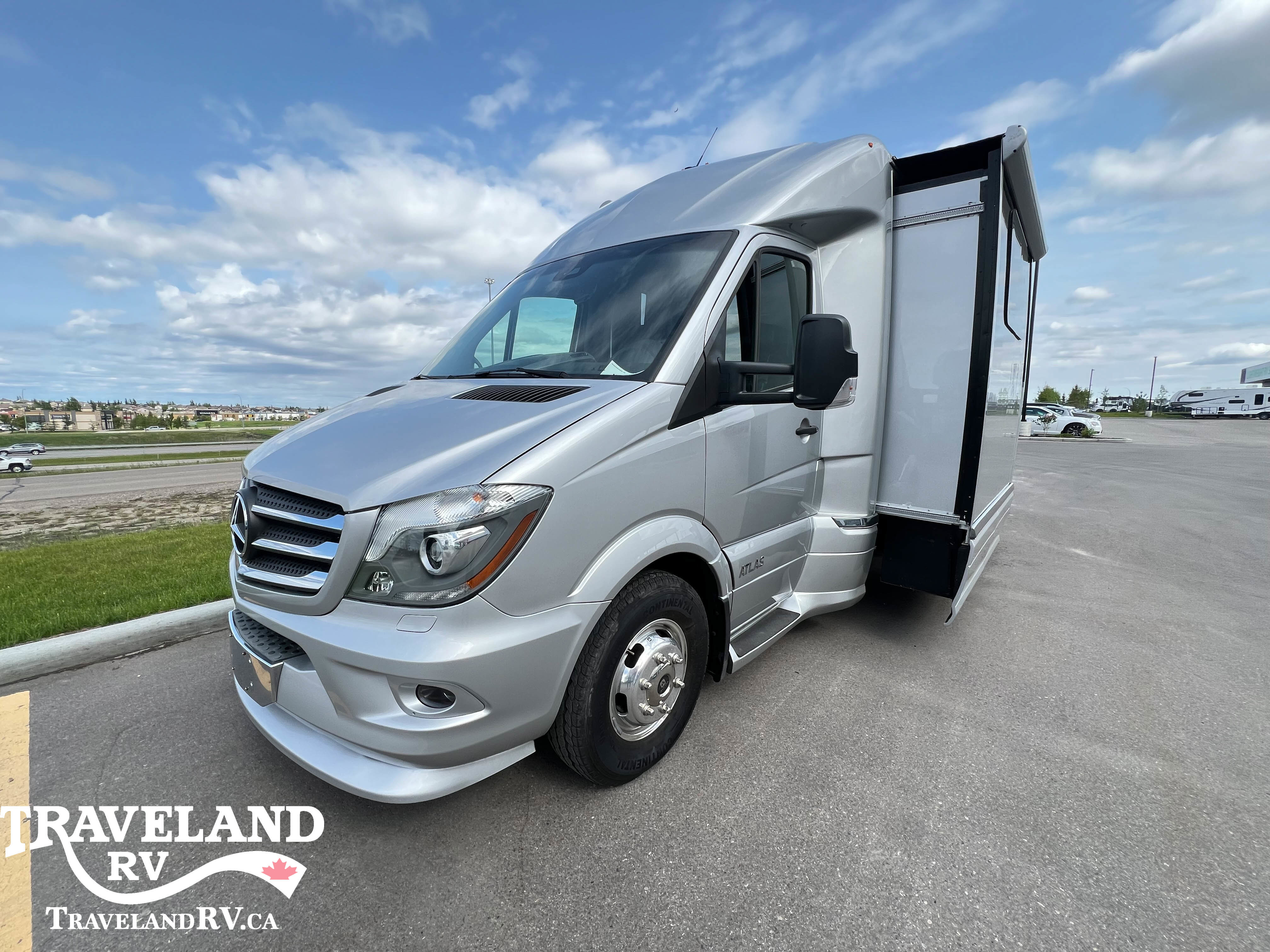 2019 Airstream Atlas Murphy Suite - Image 2