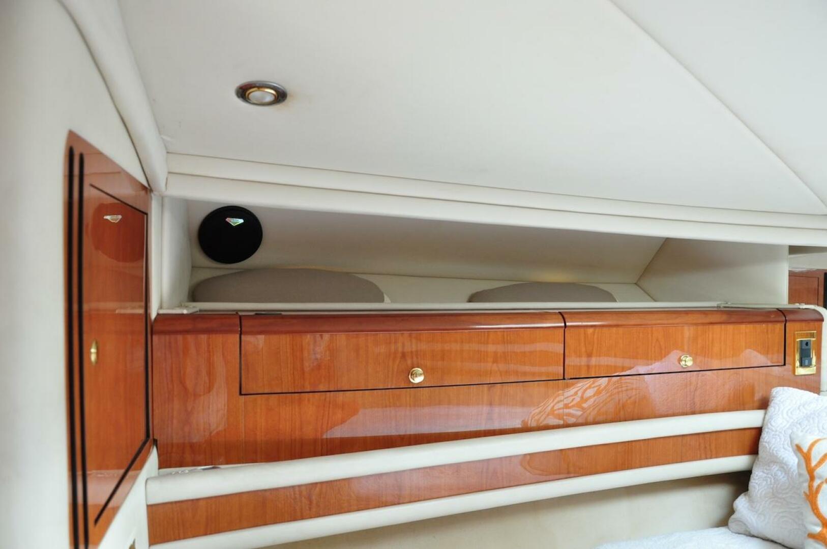 1998 Sea Ray 480 Sedan Bridge - Image 56