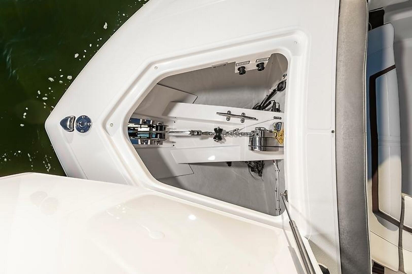 2023 TIARA YACHTS TIARA YACHTS 38 LS Base - Image 28