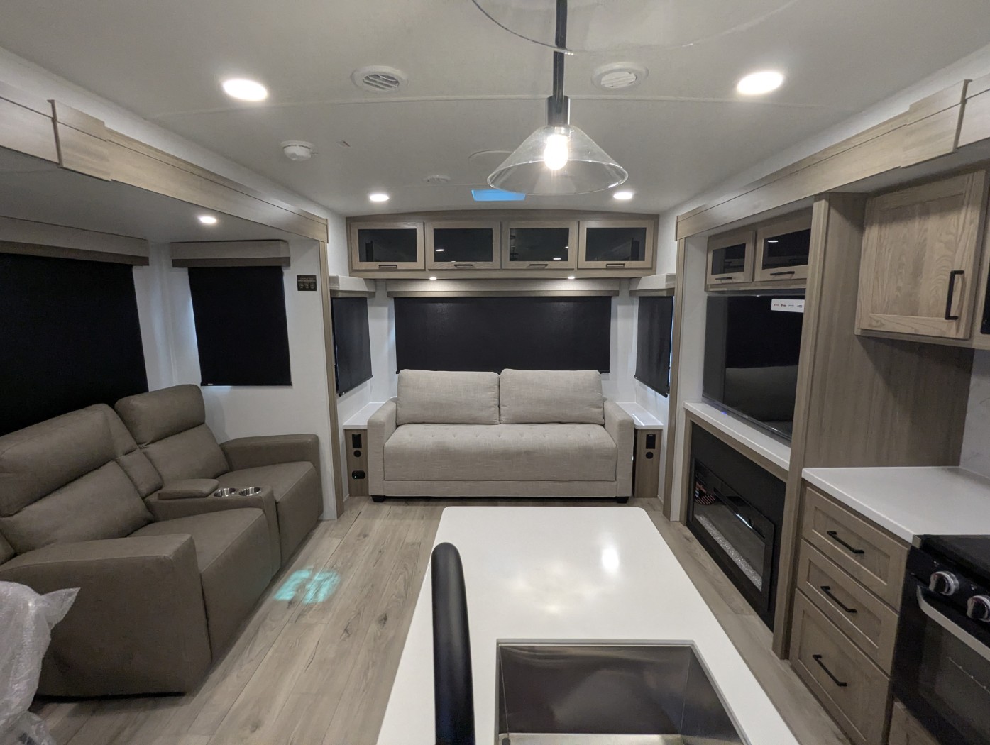 2027 Forest River Rockwood Ultra Lite 2916RL - Image 24