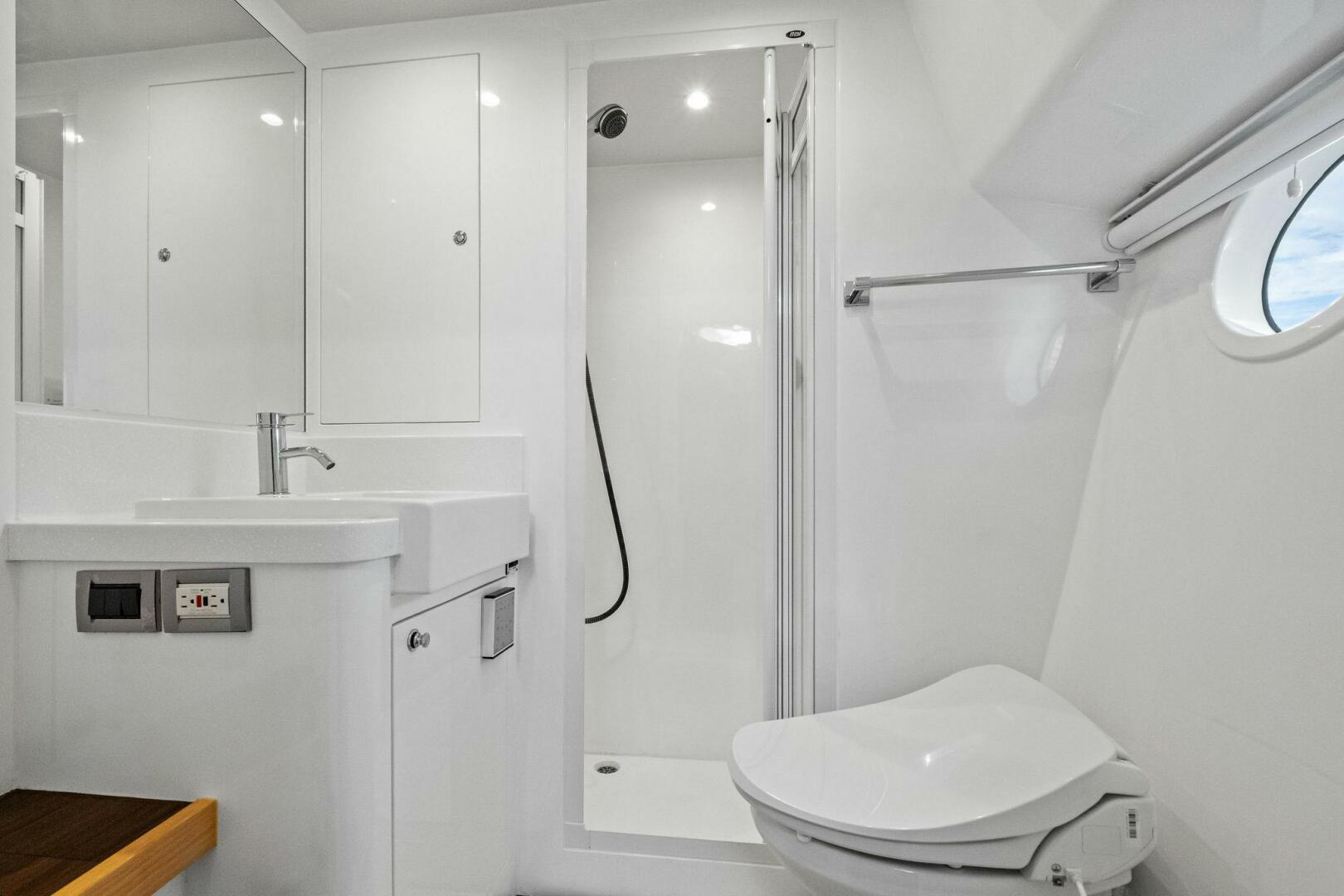 2018 Mares 47 Outboard Express Catamaran - Image 39