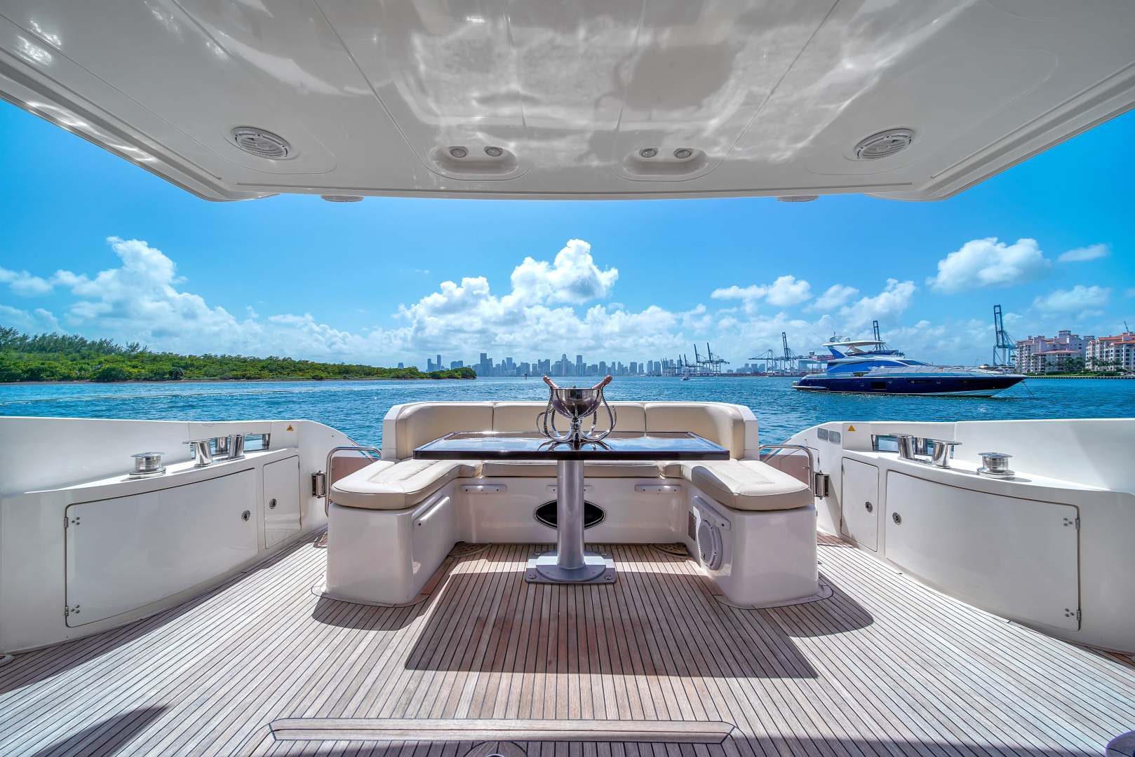 2012 Azimut 64 FLY - Image 46