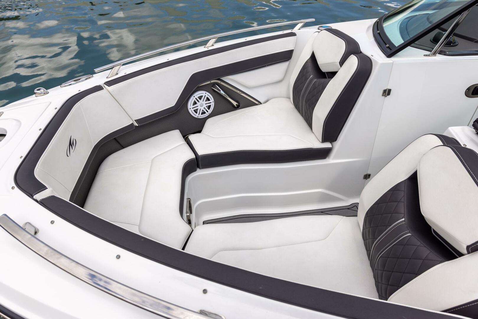 2023 Monterey 255SS Super Sport - Image 38