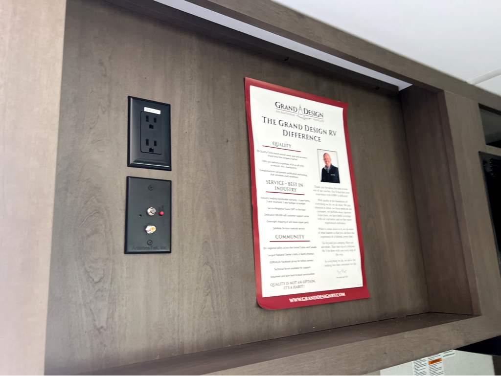 2026 GRAND DESIGN TRANSCEND 23BHX - Image 21
