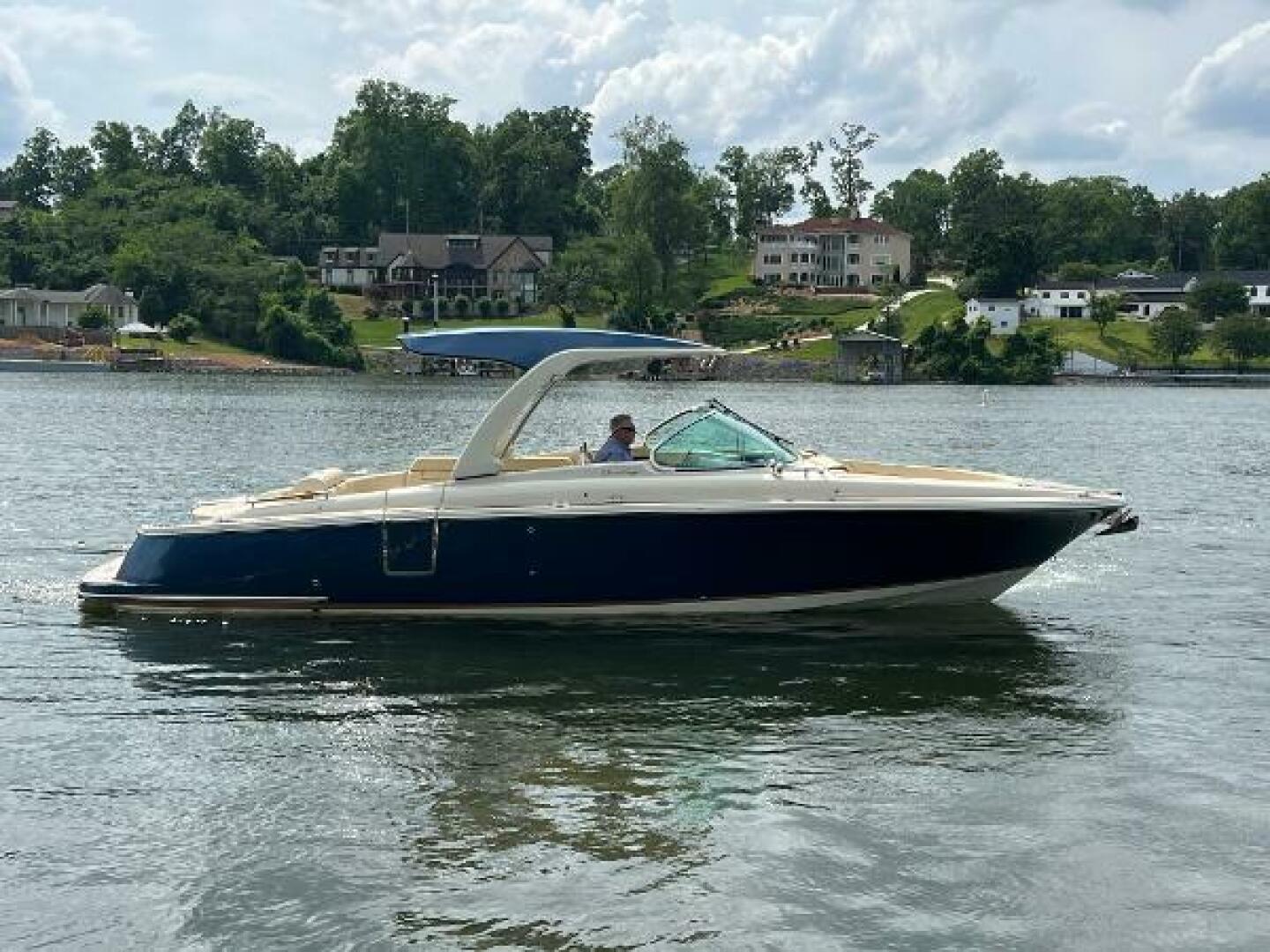 2020 Chris-Craft Launch 31 GT - Image 4