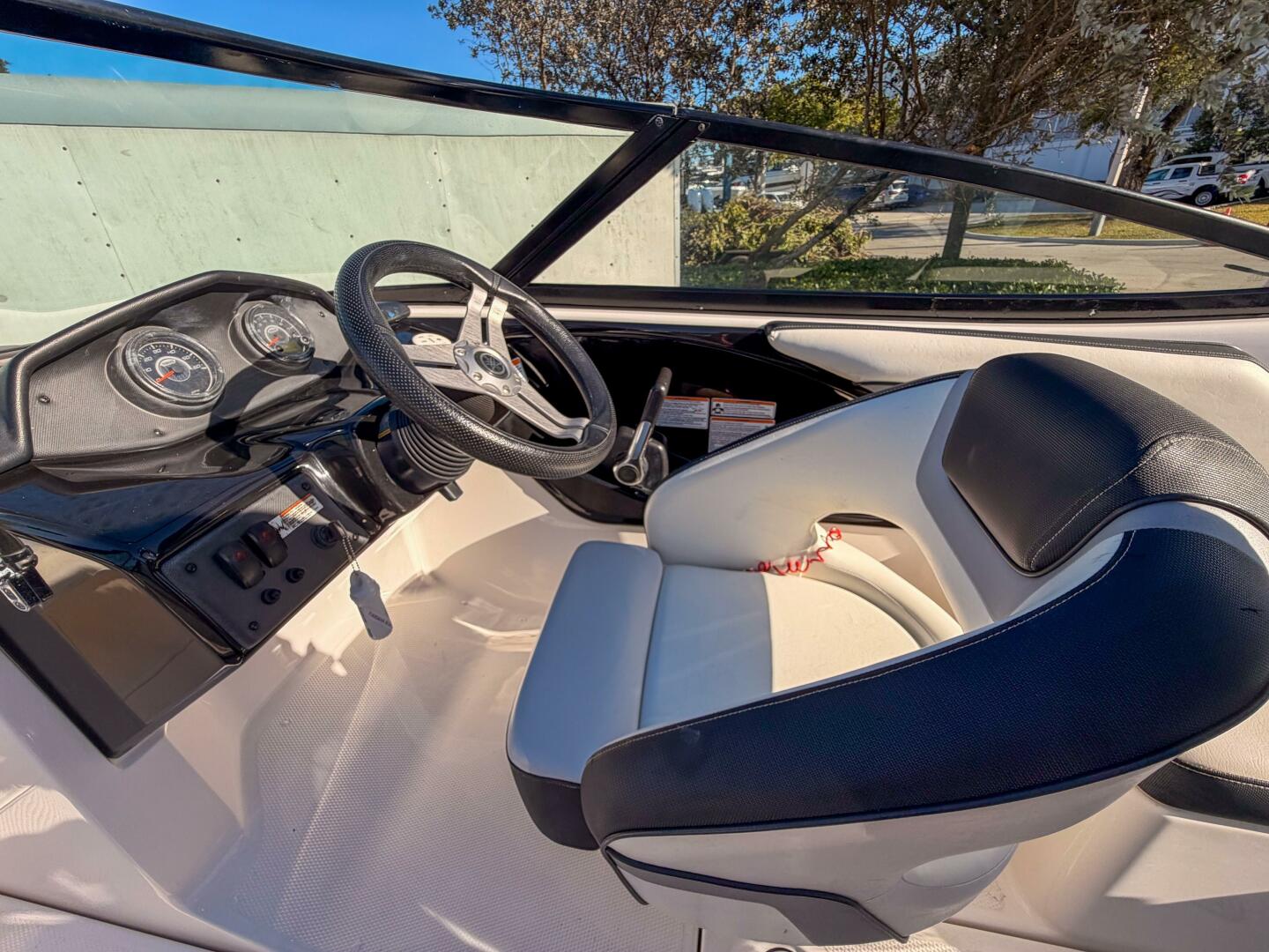 2020 Jeanneau NC 1095 Coupe - Image 32