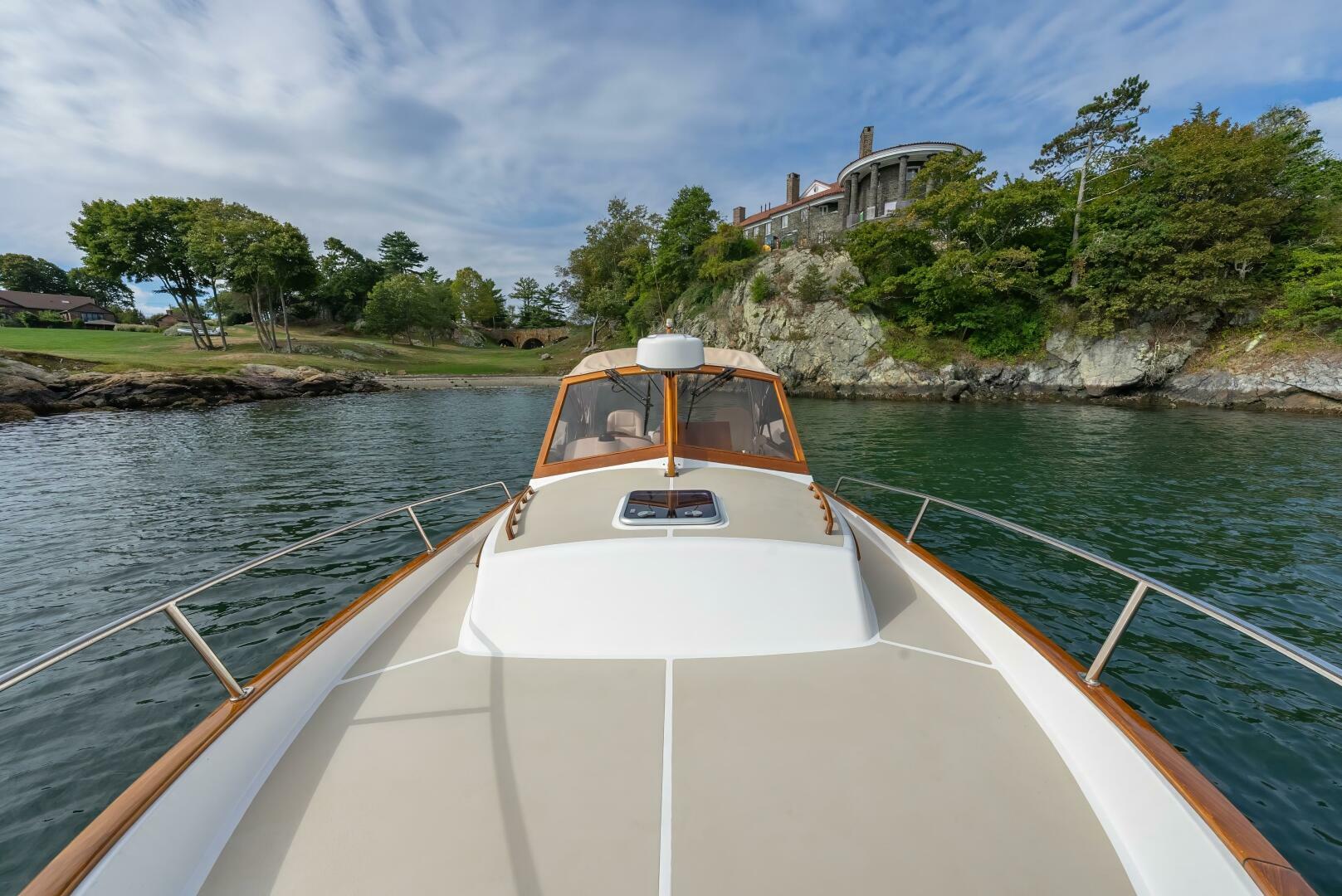 2020 CH Marine Shelter Island Nomad - Image 17