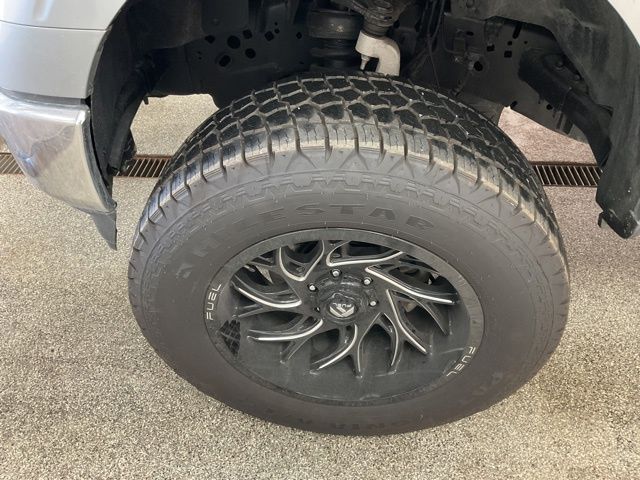 2023 Ford F-150 Crew Cab XLT 4WD - Image 16