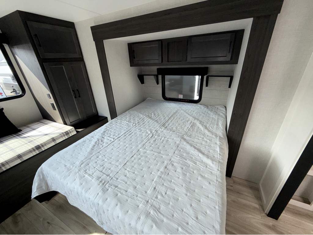 2026 VENTURE RV STRATUS 262VFK - Image 26