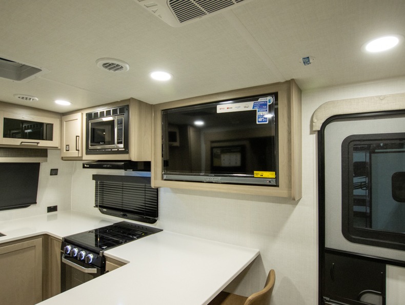 2026 Forest River Rockwood Mini Lite 2523MBR - Image 7