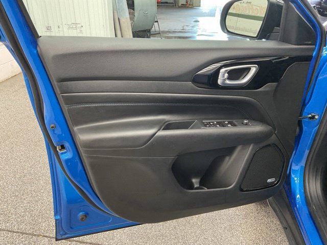 2025 Jeep Compass Limited 4x4 - Image 11