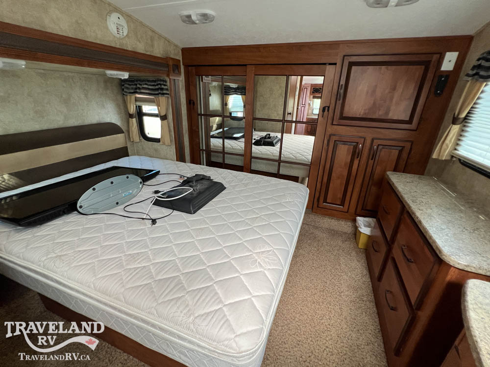 2012 KEYSTONE LAREDO HANDYMAN SPECIAL 295RK - Image 23
