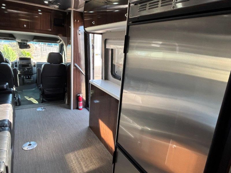 2019 Airstream Atlas Murphy Suite - Image 22
