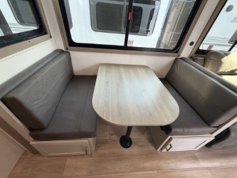 2027 JAYCO JAY FLIGHT 333BTS - Image 11