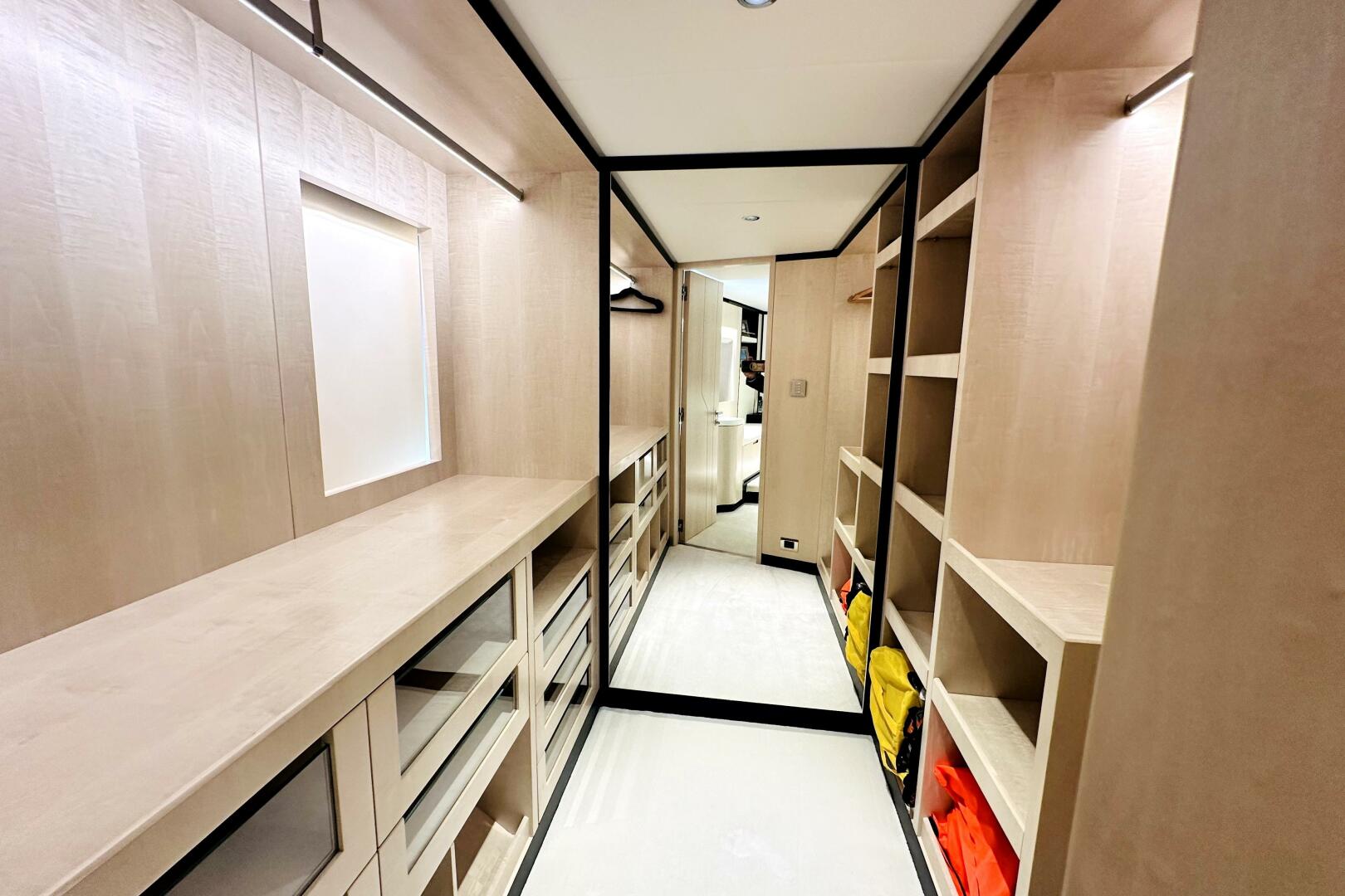 2024 Majesty Yachts 120 - Image 24