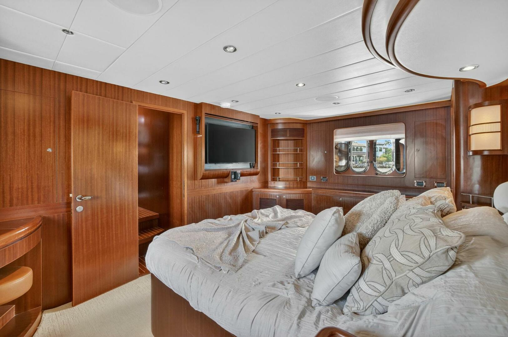 2009 Horizon - Image 22